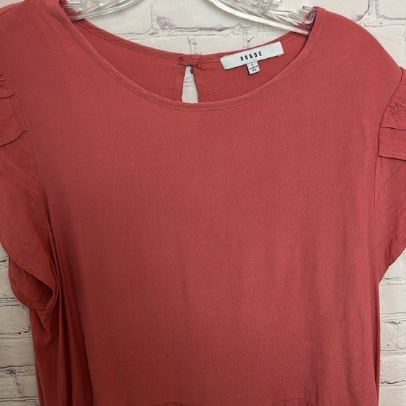 RO & DE Salmon Red Tulip Short Sleeved Blouse - Picture 2 of 13